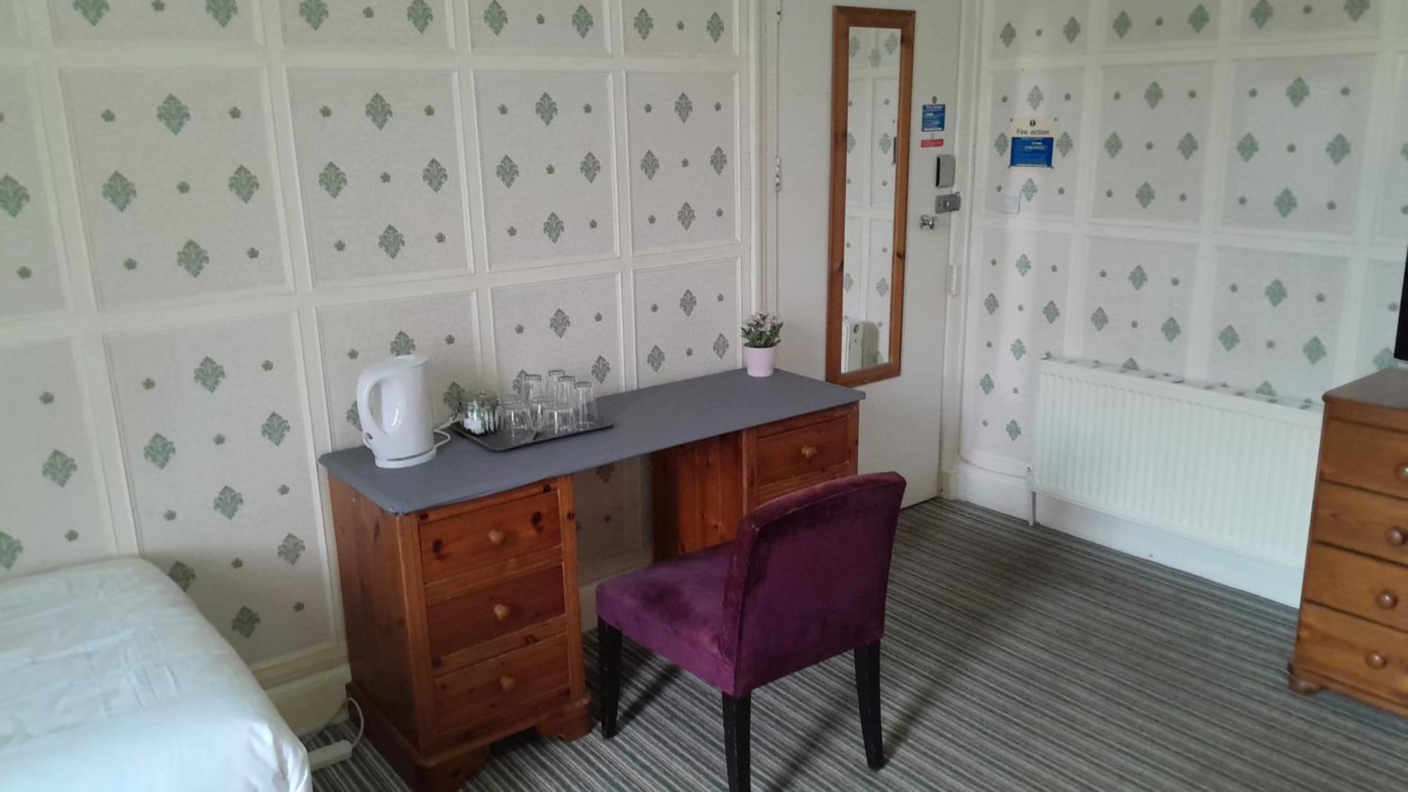 Edinburgh Travel Guest House Bagian luar foto