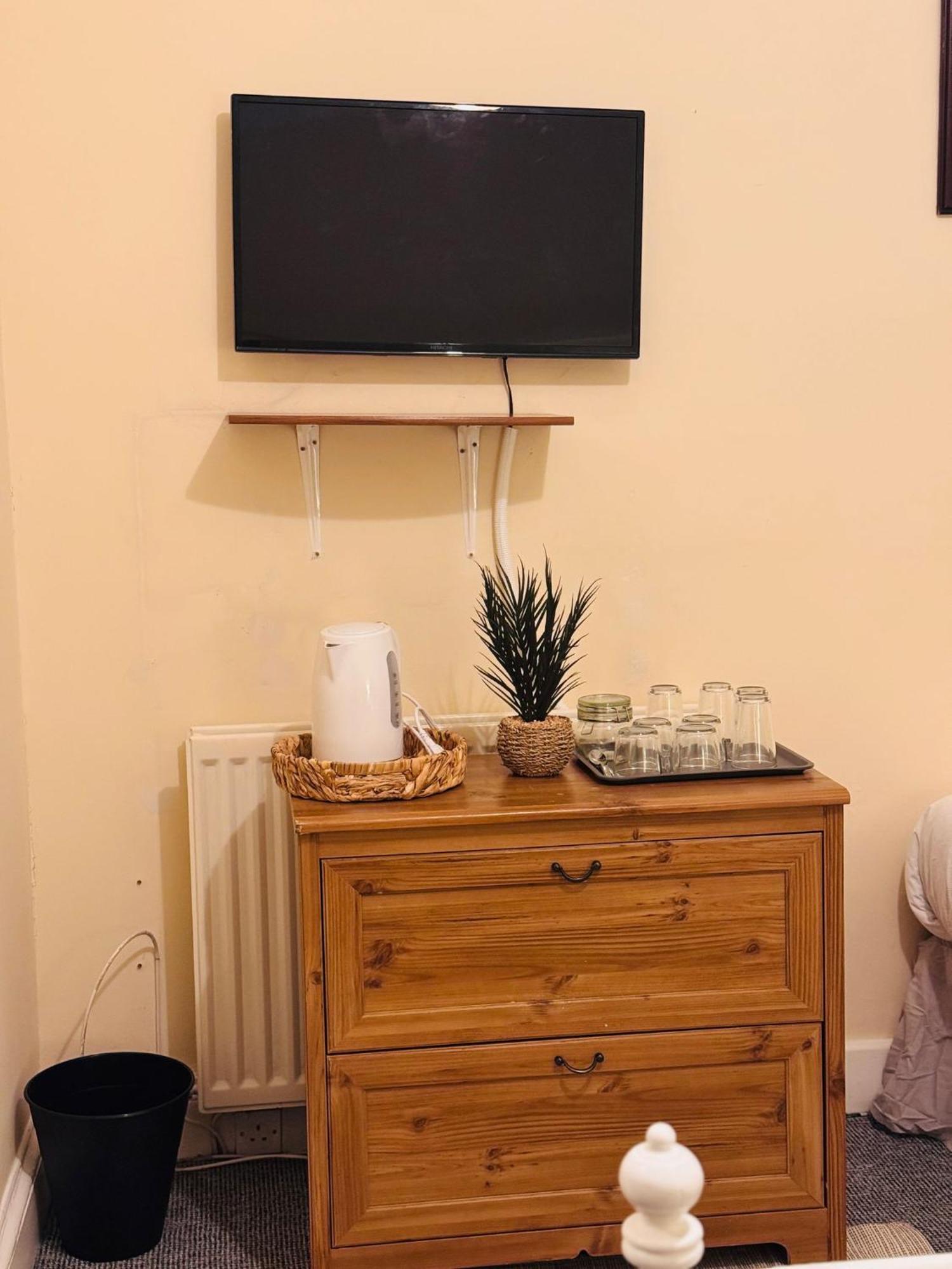 Edinburgh Travel Guest House Bagian luar foto
