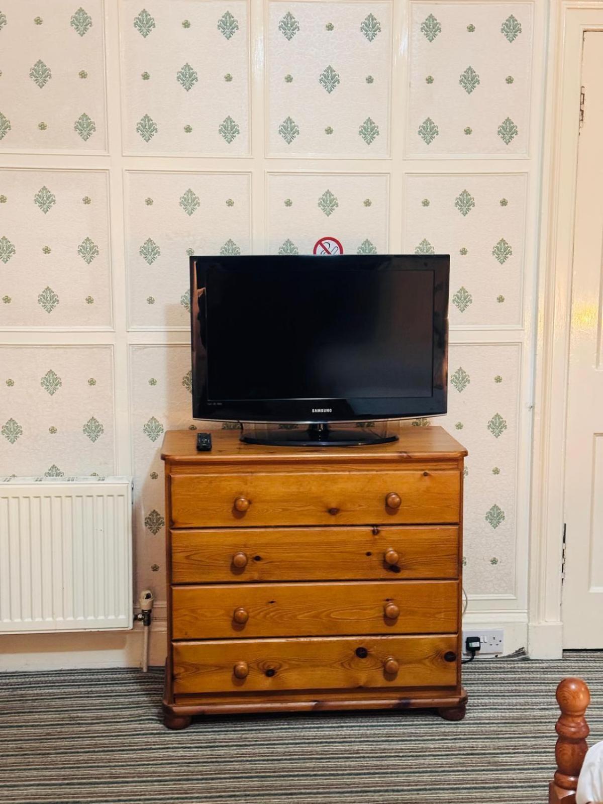 Edinburgh Travel Guest House Bagian luar foto