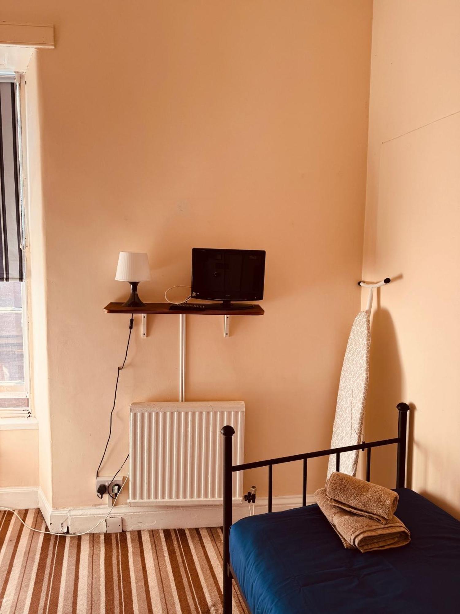 Edinburgh Travel Guest House Bagian luar foto